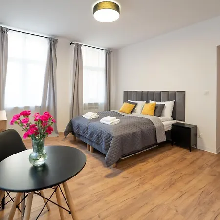 Apartament Slowackiego 16 *